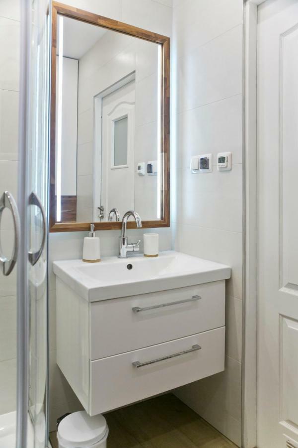 Cichy Apartament W Centrum Krakowa Salwator المظهر الخارجي الصورة